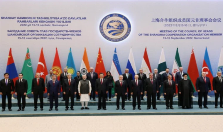 Cumhurbaşkanı Erdoğan Özbekistan’da selamlama törenine katıldı