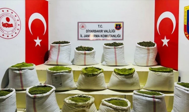 Diyarbakır ’Abluka’sında kilolarca uyuşturucu maadde ele geçirildi